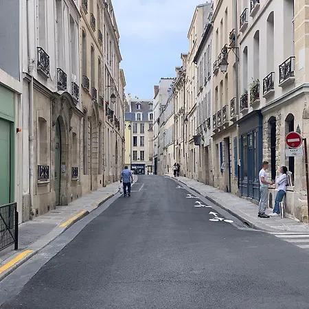 Appartamento Du Lion/ac Historic Flat, Marais, 4-5 Guests *